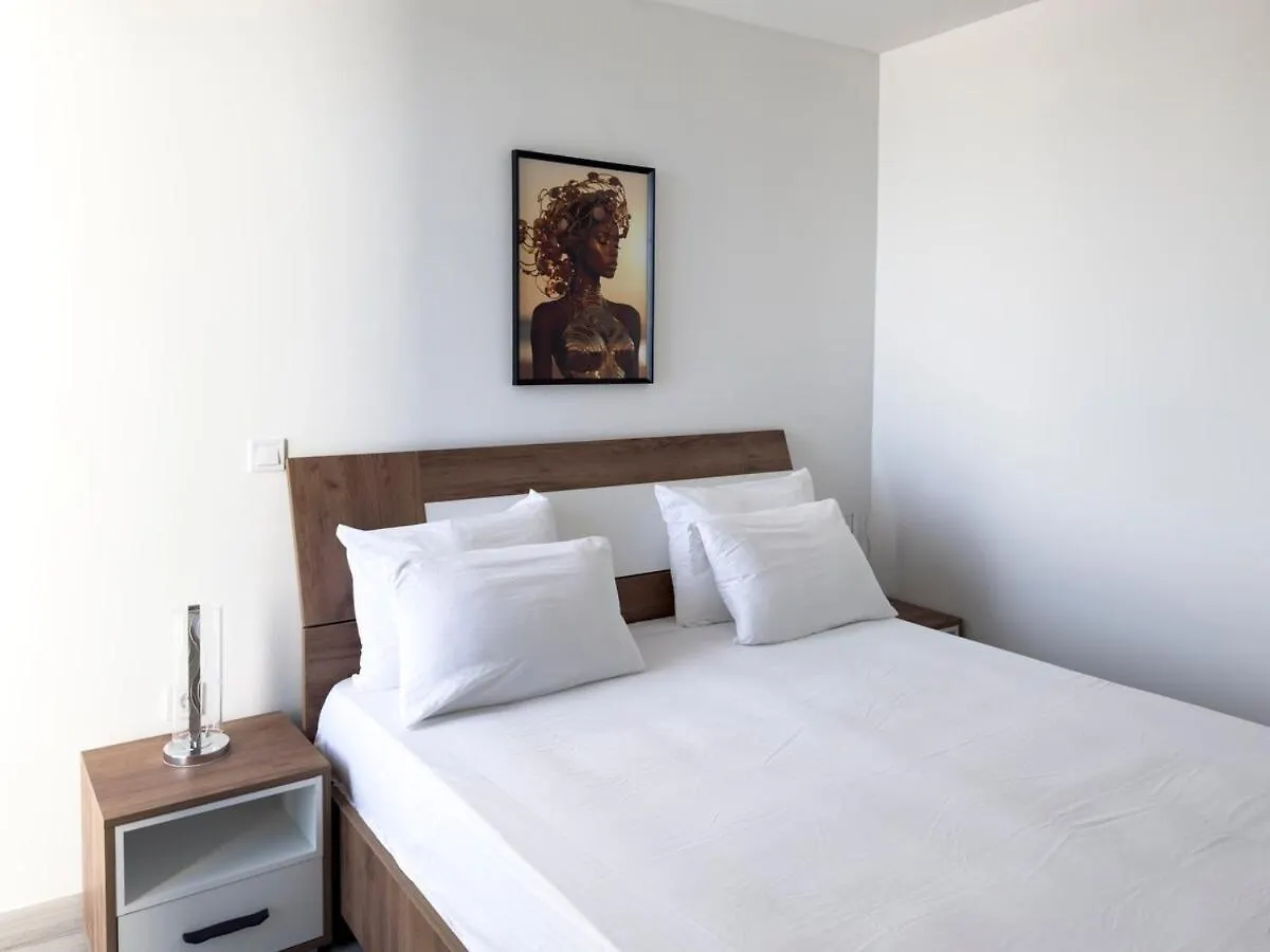 3-Bdr Apt With Fantastic Seaview - Lcgr Praia 0*,  Cape Verde