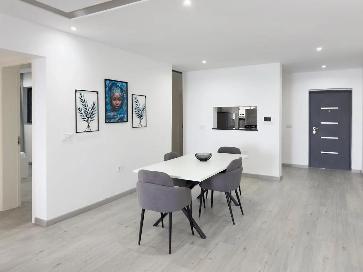 3-Bdr Apt With Fantastic Seaview - Lcgr Praia 0*,